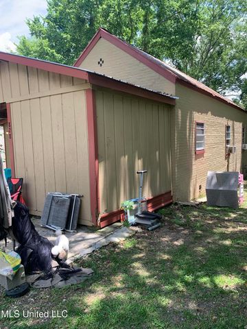 828 N Doctor Martin Luther King Street, Natchez, MS 39120