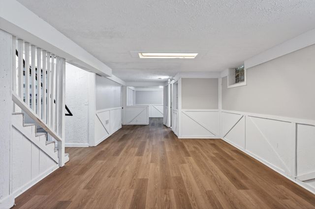 6842 Drew Avenue N, Brooklyn Center, MN 55429