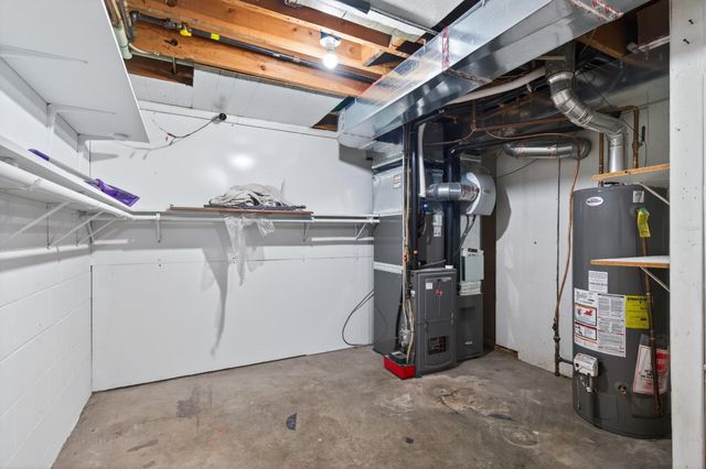 6842 Drew Avenue N, Brooklyn Center, MN 55429