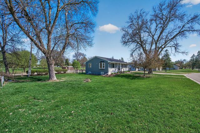 6842 Drew Avenue N, Brooklyn Center, MN 55429