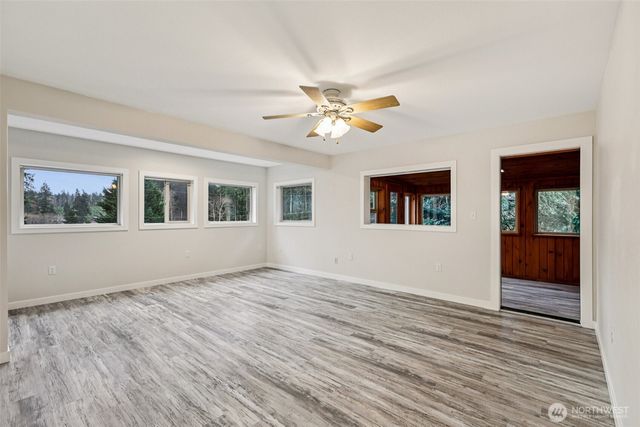 1095 Worthy Place, Greenbank, WA 98253