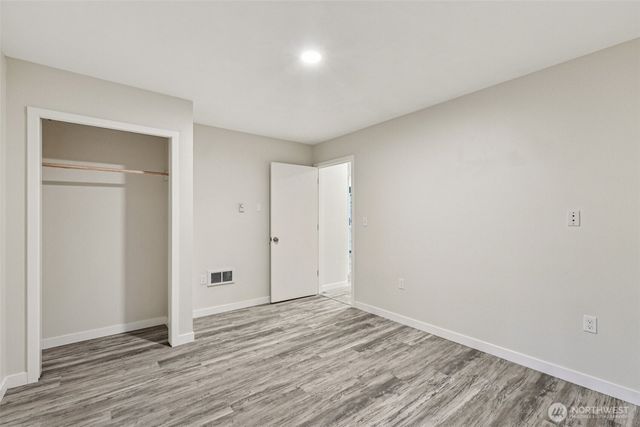 1095 Worthy Place, Greenbank, WA 98253