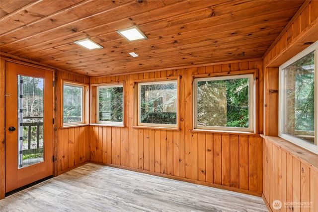 1095 Worthy Place, Greenbank, WA 98253