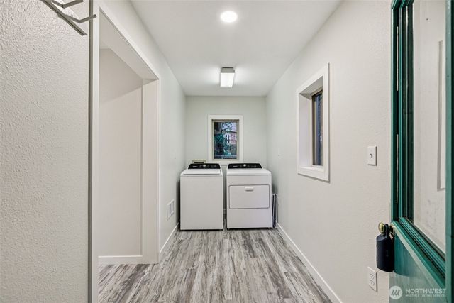 1095 Worthy Place, Greenbank, WA 98253