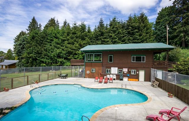 1095 Worthy Place, Greenbank, WA 98253