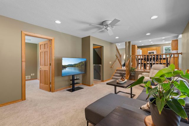 16770 Javelin Avenue, Lakeville, MN 55044