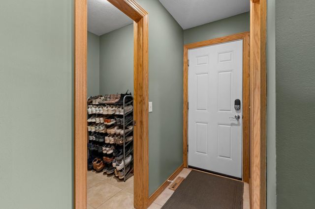 16770 Javelin Avenue, Lakeville, MN 55044