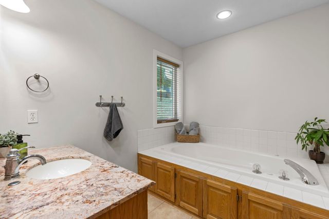 16770 Javelin Avenue, Lakeville, MN 55044