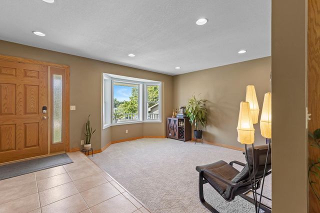 16770 Javelin Avenue, Lakeville, MN 55044