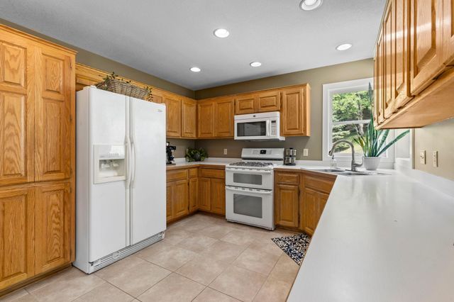 16770 Javelin Avenue, Lakeville, MN 55044