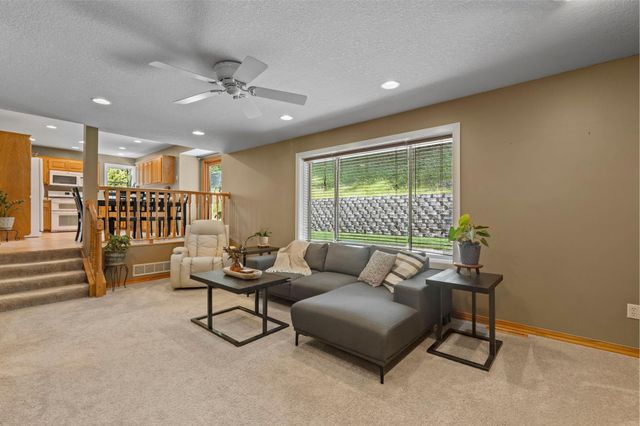 16770 Javelin Avenue, Lakeville, MN 55044