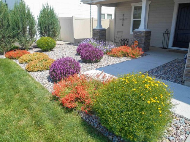10288 Longtail Dr., Nampa, ID 83687