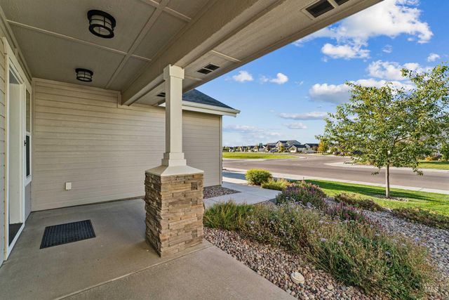 10288 Longtail Dr., Nampa, ID 83687