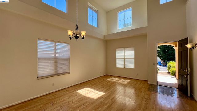1913 Mount Stakes Ct, Antioch, CA 94531