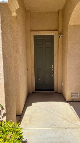 1913 Mount Stakes Ct, Antioch, CA 94531