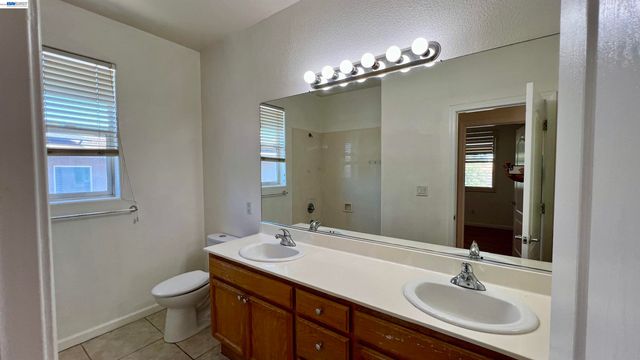 1913 Mount Stakes Ct, Antioch, CA 94531