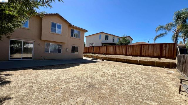 1913 Mount Stakes Ct, Antioch, CA 94531