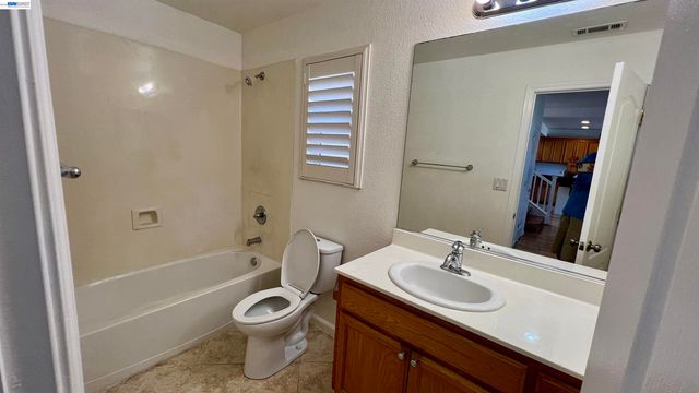 1913 Mount Stakes Ct, Antioch, CA 94531