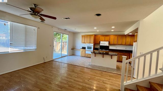 1913 Mount Stakes Ct, Antioch, CA 94531