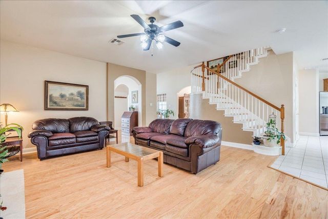 1077 Fairway, Kyle, TX 78640