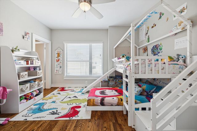 104 Arnold Street, Houston, TX 77007