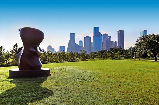 104 Arnold Street, Houston, TX 77007