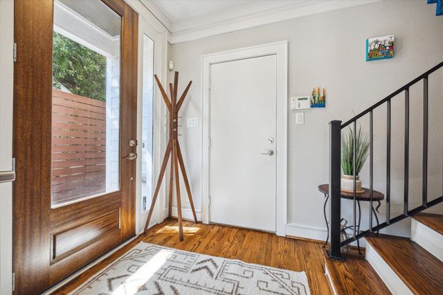 104 Arnold Street, Houston, TX 77007