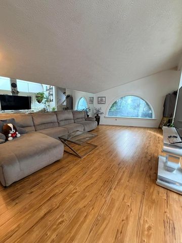 8226 Glencree Place, Dublin, OH 43016