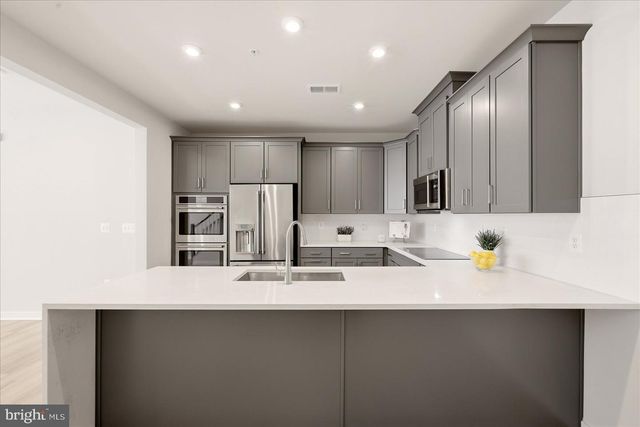 44531 WOLFHOUND SQ, Ashburn, VA 20147