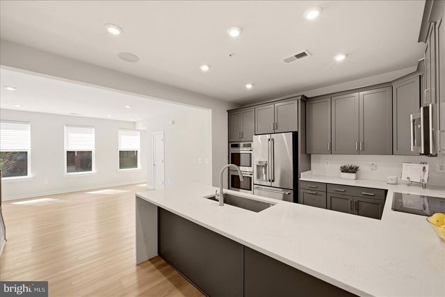 44531 WOLFHOUND SQ, Ashburn, VA 20147