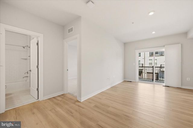 44531 WOLFHOUND SQ, Ashburn, VA 20147