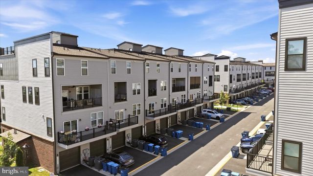 44531 WOLFHOUND SQ, Ashburn, VA 20147