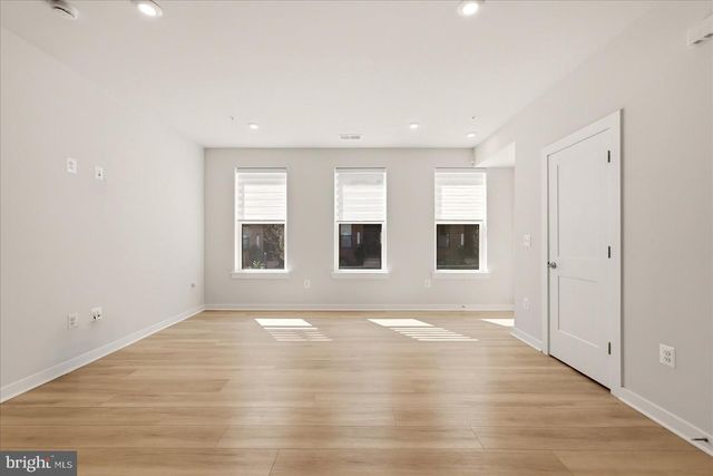 44531 WOLFHOUND SQ, Ashburn, VA 20147