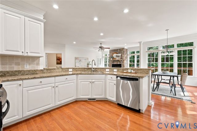 4701 Regal Oaks Rd, Glen Allen, VA 23059