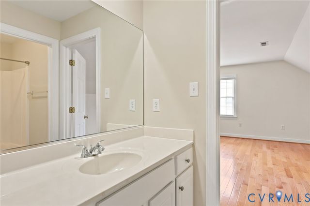 4701 Regal Oaks Rd, Glen Allen, VA 23059
