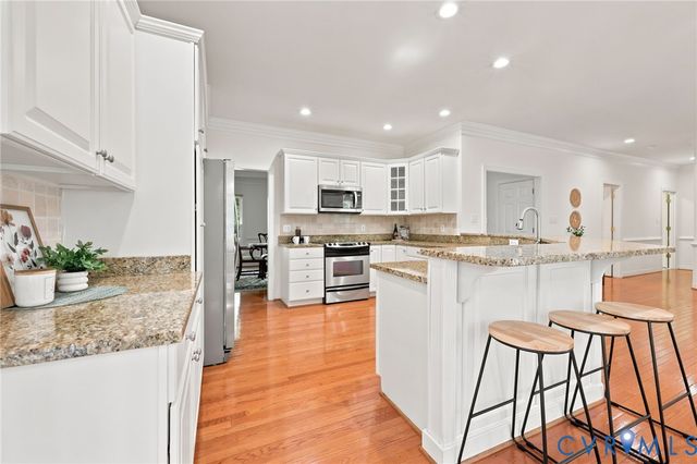 4701 Regal Oaks Rd, Glen Allen, VA 23059