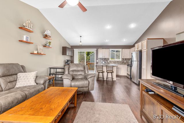 15448 Meadowlark Drive, Grand Haven, MI 49417