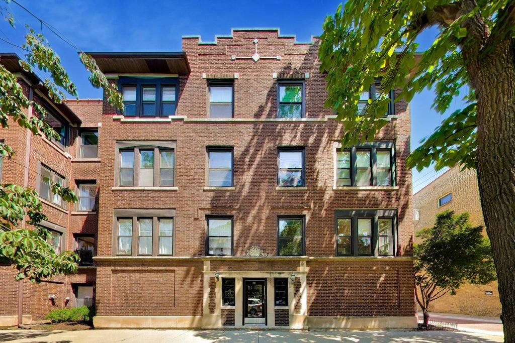 7021 N Greenview Avenue 3N, Chicago, IL 60626