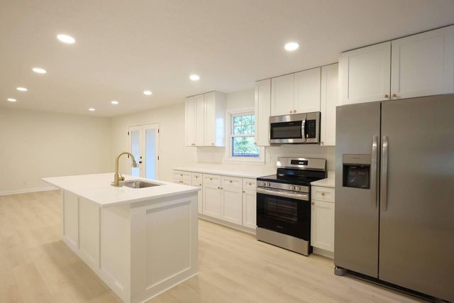 205 Lynn Drive, Lawrenceburg, KY 40342