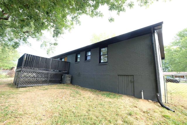 205 Lynn Drive, Lawrenceburg, KY 40342