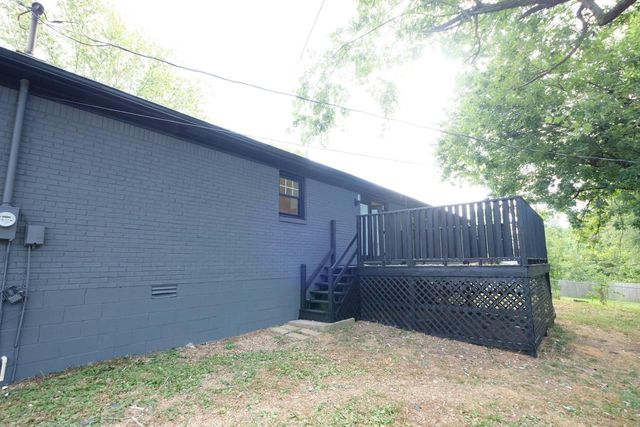 205 Lynn Drive, Lawrenceburg, KY 40342