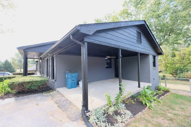 205 Lynn Drive, Lawrenceburg, KY 40342