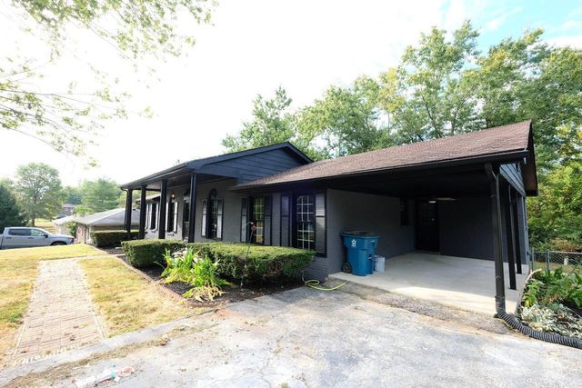 205 Lynn Drive, Lawrenceburg, KY 40342