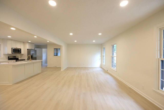 205 Lynn Drive, Lawrenceburg, KY 40342