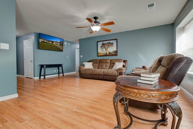 113 Shannon Lane, Georgetown, KY 40324