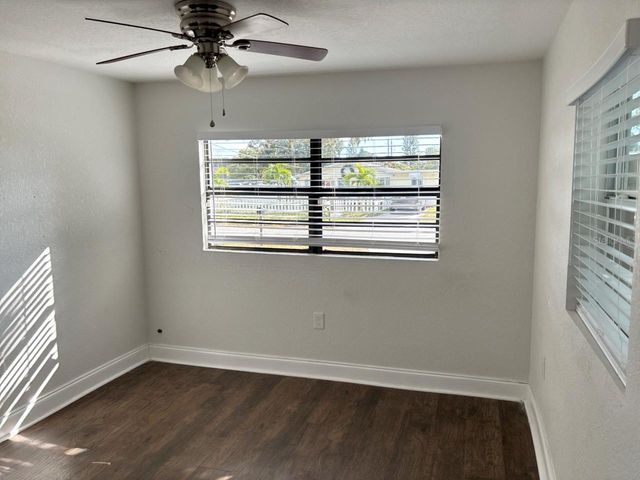 5801 92ND AVENUE N, Pinellas Park, FL 33782