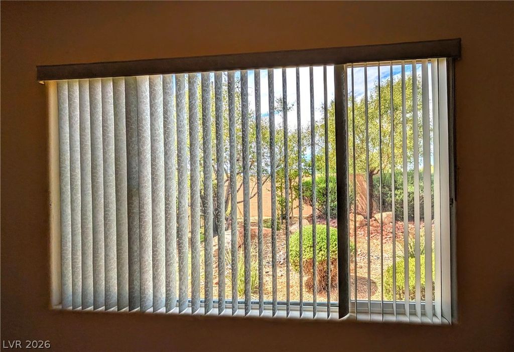 2574 Stardust Valley Drive, Henderson, NV 89044 — photo 4