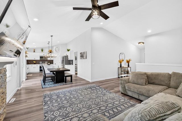 5002 Great Gray Drive, Madison, WI 53718