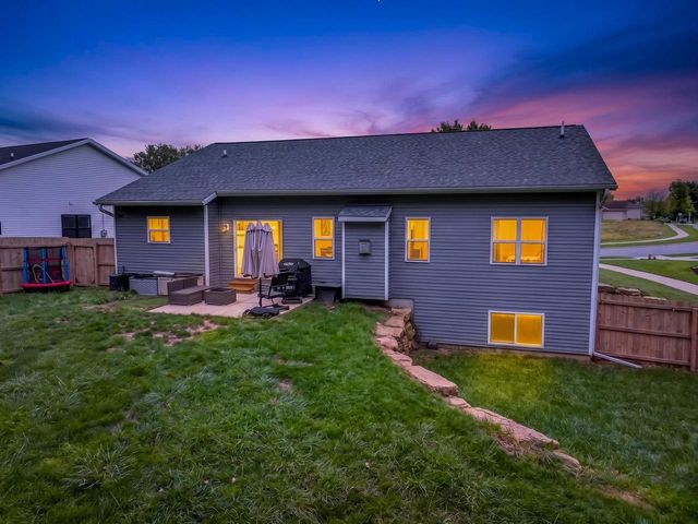 5002 Great Gray Drive, Madison, WI 53718