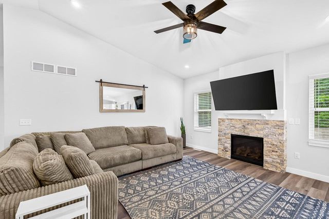 5002 Great Gray Drive, Madison, WI 53718